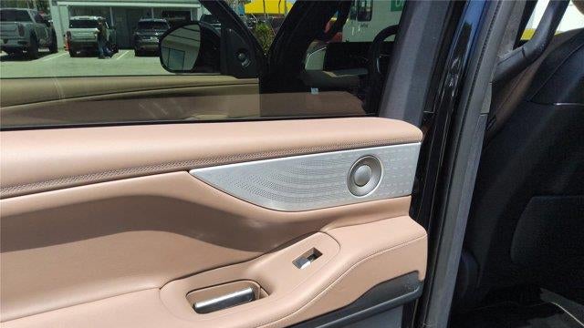 2025 Lincoln Navigator L Black Label