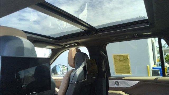 2025 Lincoln Navigator L Black Label