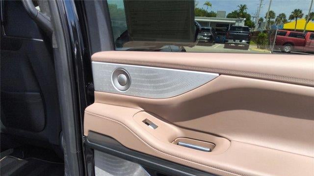 2025 Lincoln Navigator L Black Label