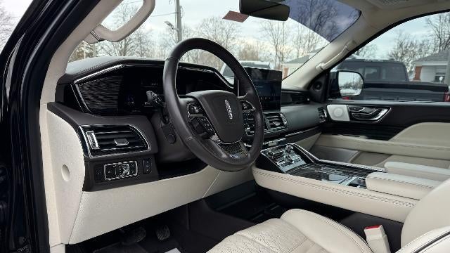 2023 Lincoln Navigator L Black Label