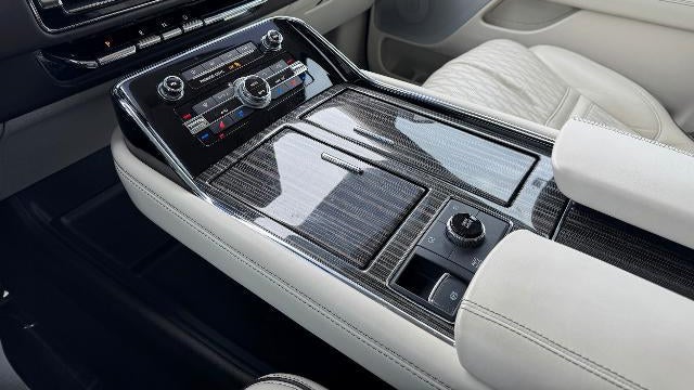 2023 Lincoln Navigator L Black Label