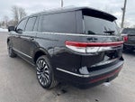 2023 Navigator L Thumbnail 5
