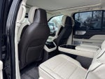 2023 Navigator L Thumbnail 13