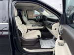 2023 Navigator L Thumbnail 18