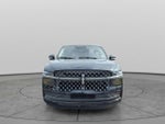 2025 Navigator L Thumbnail 2