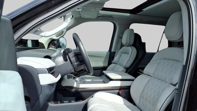 2025 Lincoln Navigator L Black Label