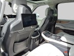 2025 Navigator L Thumbnail 10