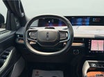 2025 Navigator L Thumbnail 12