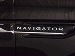 2023 Navigator L Thumbnail 11