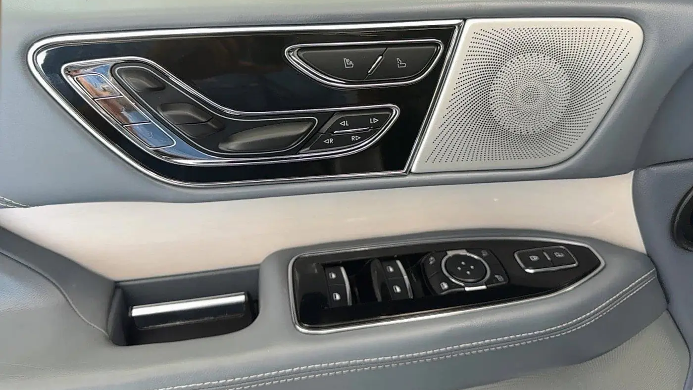 2023 Lincoln Navigator L Black Label