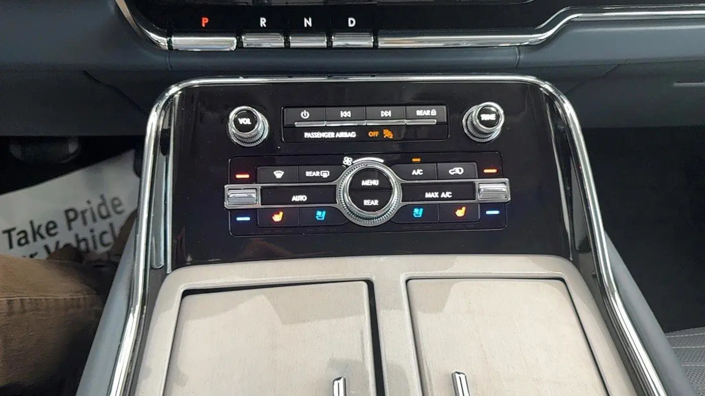 2023 Lincoln Navigator L Black Label