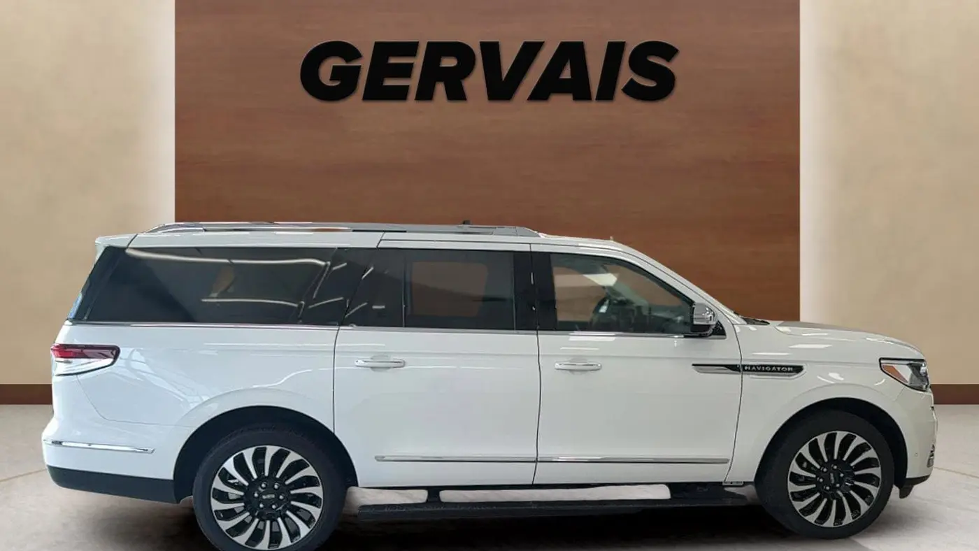 2023 Lincoln Navigator L Black Label