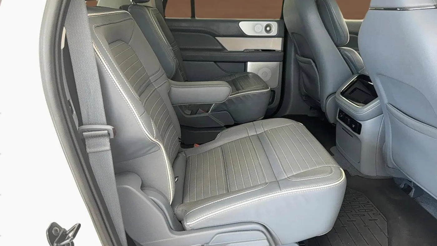 2023 Lincoln Navigator L Black Label