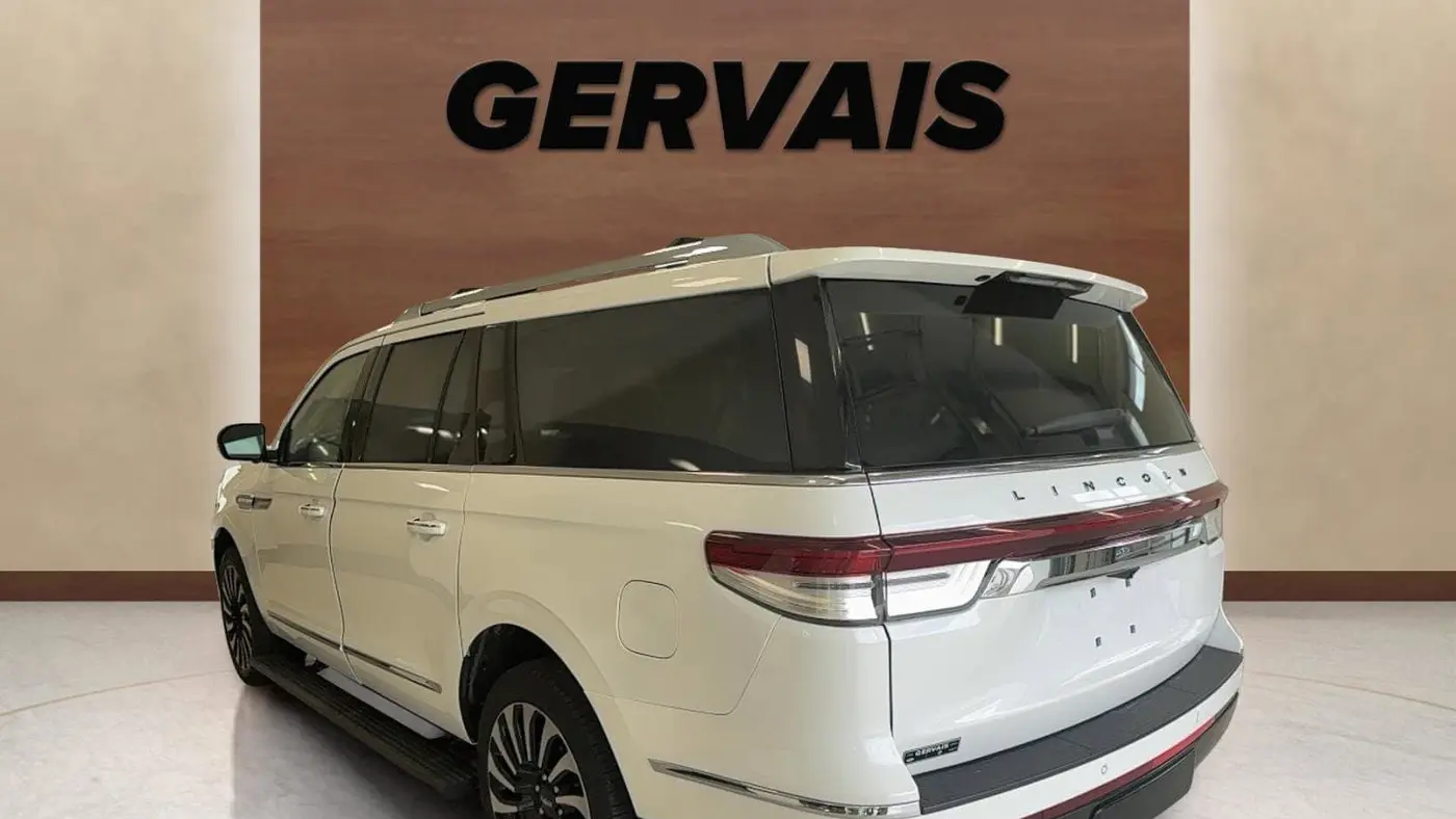 2023 Lincoln Navigator L Black Label