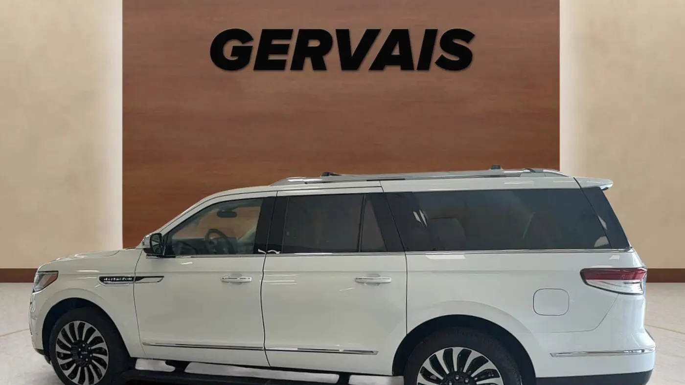 2023 Lincoln Navigator L Black Label
