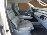 2023 Navigator L Thumbnail 11