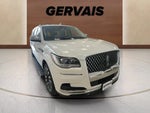 2023 Navigator L Thumbnail 15