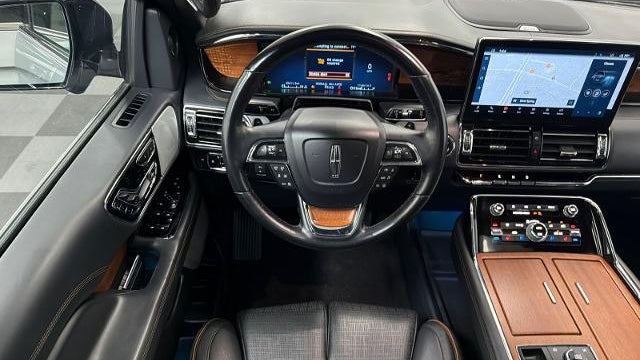 2023 Lincoln Navigator L Black Label