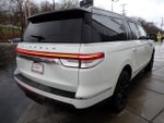 2024 Navigator L Thumbnail 6