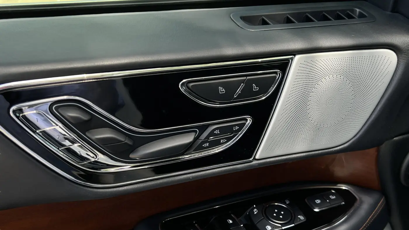 2024 Lincoln Navigator L Black Label