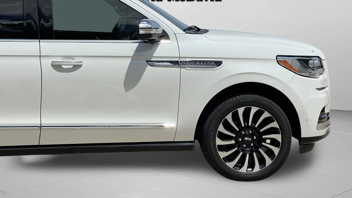 2024 Lincoln Navigator L Black Label