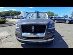 2024 Navigator L Thumbnail 3