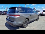 2024 Navigator L Thumbnail 8