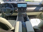 2024 Navigator L Thumbnail 10