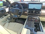 2024 Navigator L Thumbnail 15