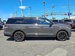 2024 Navigator L Thumbnail 32