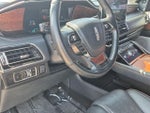 2023 Navigator L Thumbnail 10