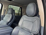 2023 Navigator L Thumbnail 26