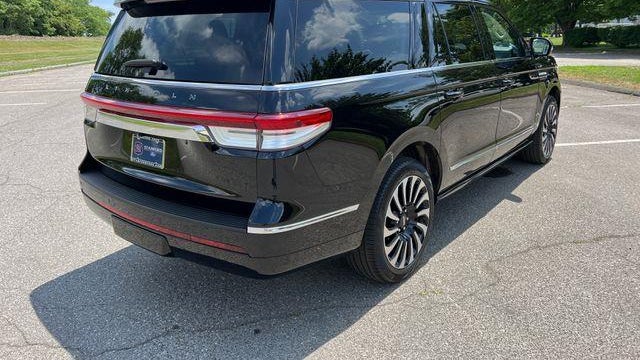 2023 Lincoln Navigator L Black Label