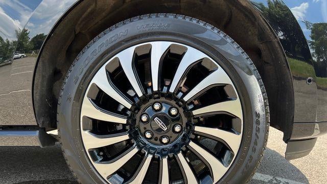 2023 Lincoln Navigator L Black Label