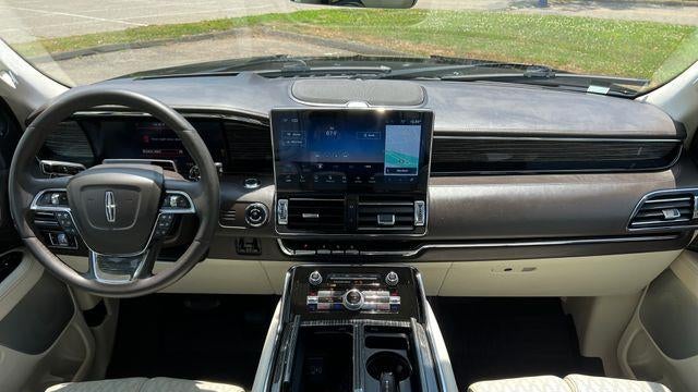 2023 Lincoln Navigator L Black Label