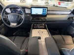 2023 Navigator L Thumbnail 17
