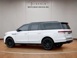 2023 Navigator L Thumbnail 7