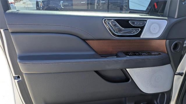 2024 Lincoln Navigator L Black Label
