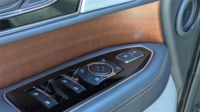 2024 Lincoln Navigator L Black Label