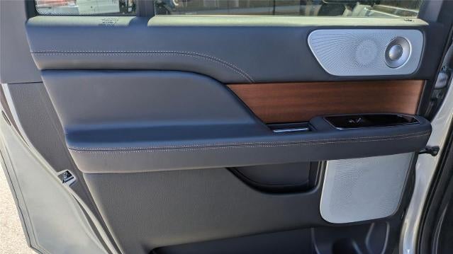 2024 Lincoln Navigator L Black Label