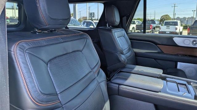 2024 Lincoln Navigator L Black Label