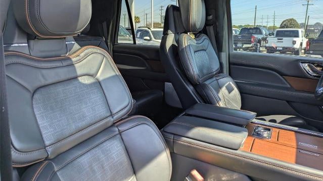 2024 Lincoln Navigator L Black Label