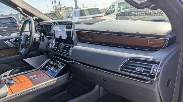 2024 Lincoln Navigator L Black Label