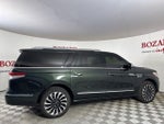 2024 Navigator L Thumbnail 9