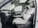 2025 Navigator L Thumbnail 10