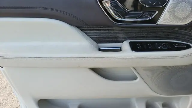 2023 Lincoln Navigator L Black Label