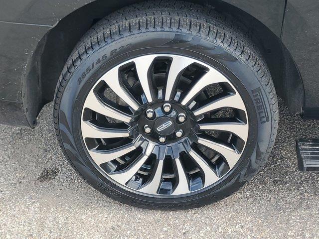 2023 Lincoln Navigator - $62,995