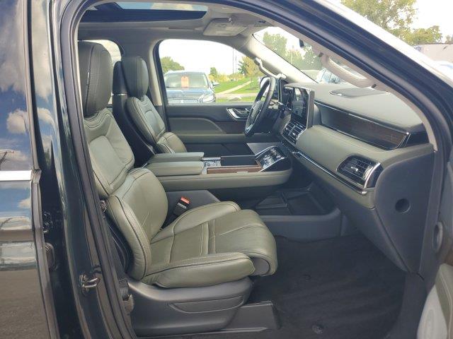 2023 Lincoln Navigator - $62,995