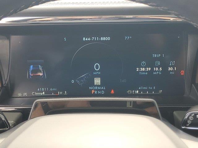 2023 Lincoln Navigator - $62,995