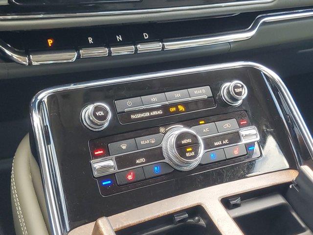 2023 Lincoln Navigator - $62,995